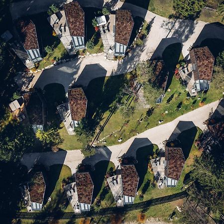 Skyview Chalets Am Camping Toblacher See エクステリア 写真